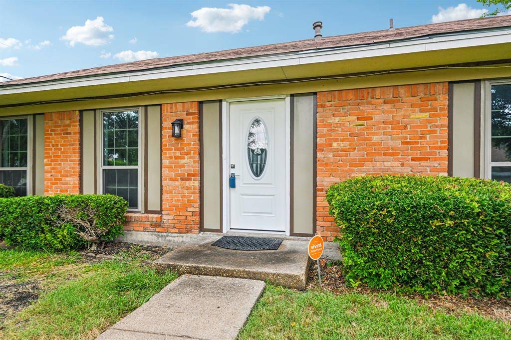 Dallas, TX 75232,7702 Los Gatos Drive