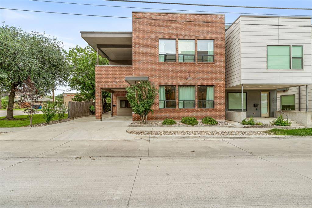 Fort Worth, TX 76104,418 College Avenue