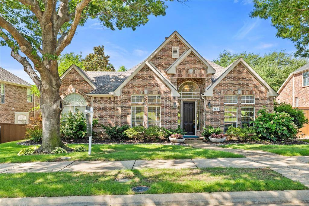 Coppell, TX 75019,929 Blue Jay Lane