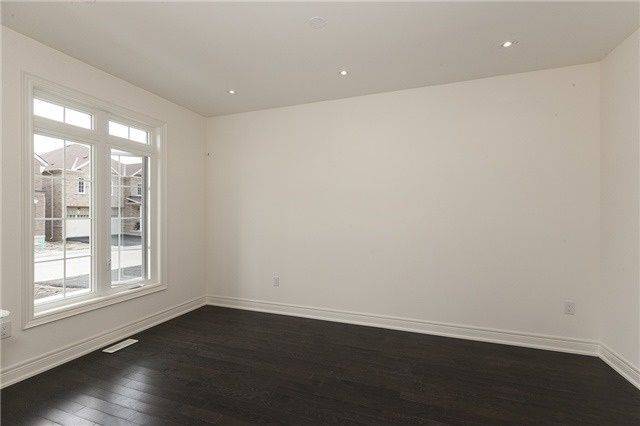Brampton, ON L6Y 0V4,64 Unwind CRES #Upper