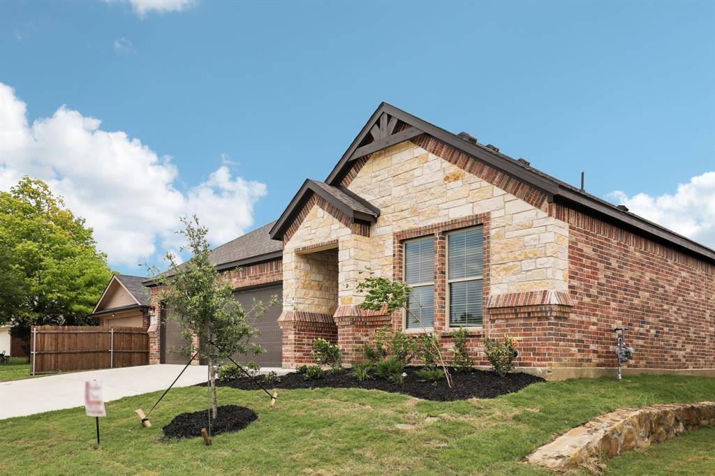 Alvarado, TX 76009,210 Navajo Trail
