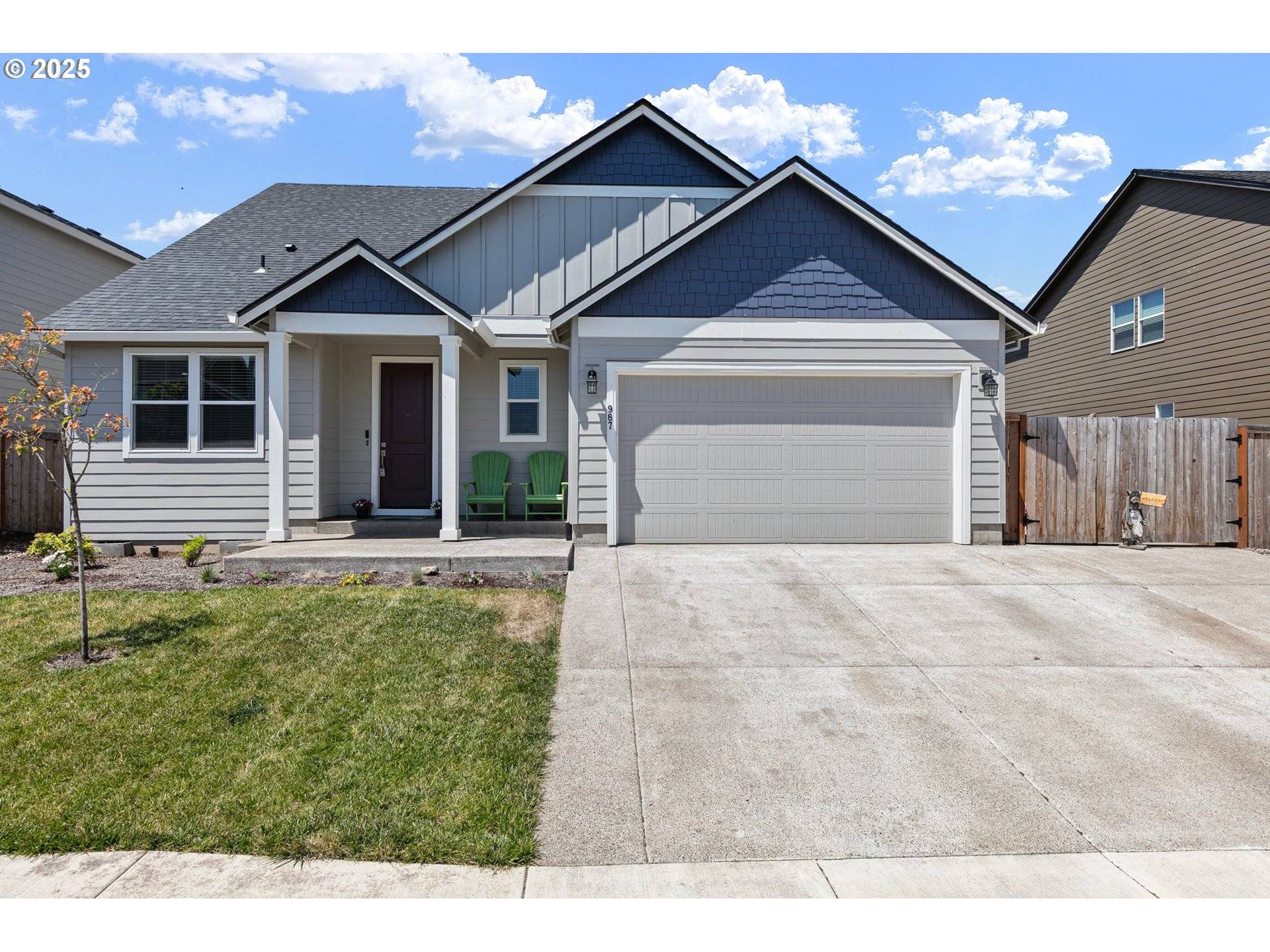 Junction City, OR 97448,987 FARMINGTON DR