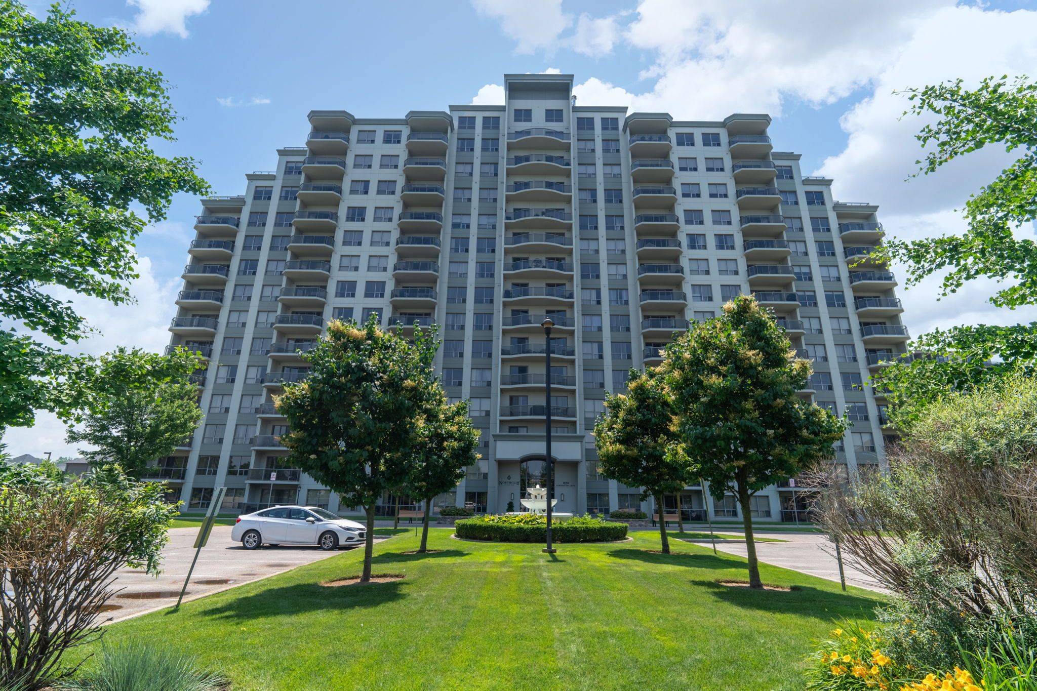 London North, ON N6G 0G5,1030 Coronation DR #513