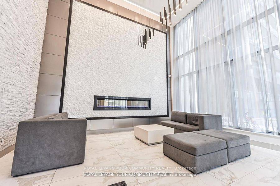 Toronto C15, ON M2J 1M1,36 Forest Manor RD #1302