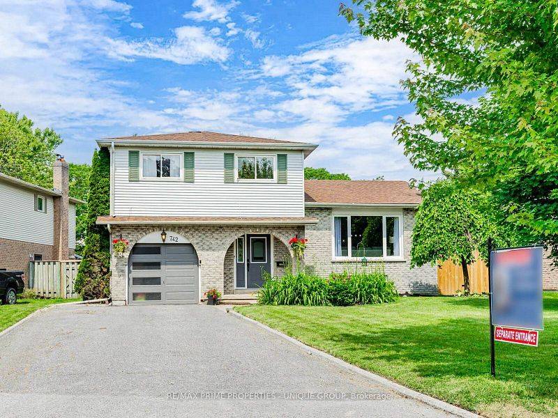 Oshawa, ON L1G 7J6,742 Greenbriar DR