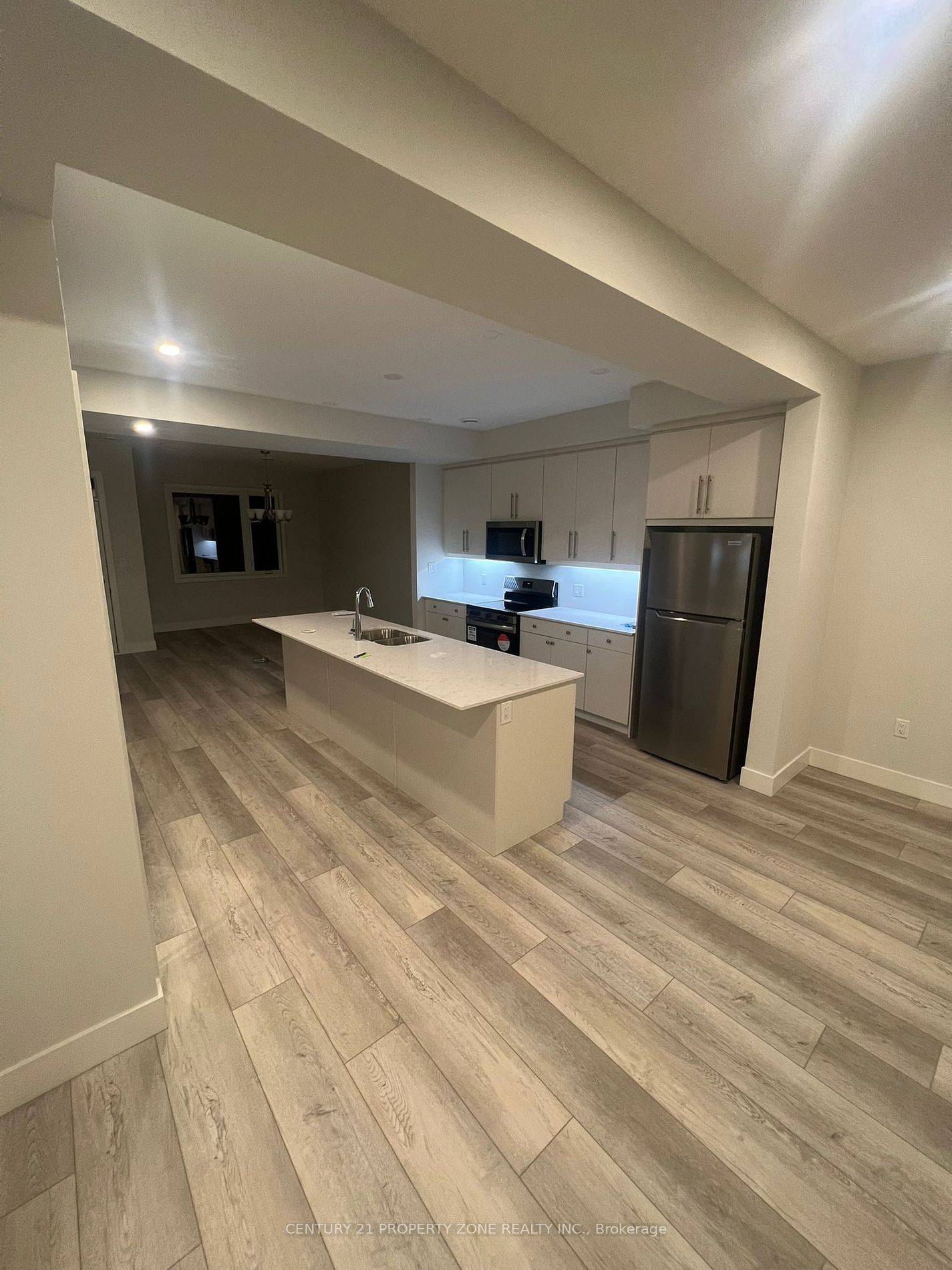 London South, ON N5Z 5A4,925 Deveron CRES #48