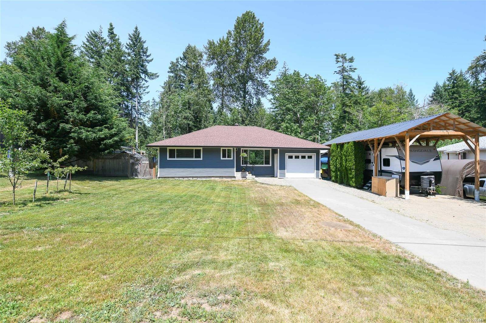 Fanny Bay, BC V0R 1W0,7452 Cougar Smith Rd