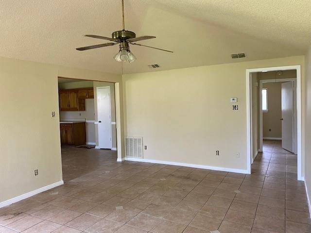 Lancaster, TX 75146,126 oak Street