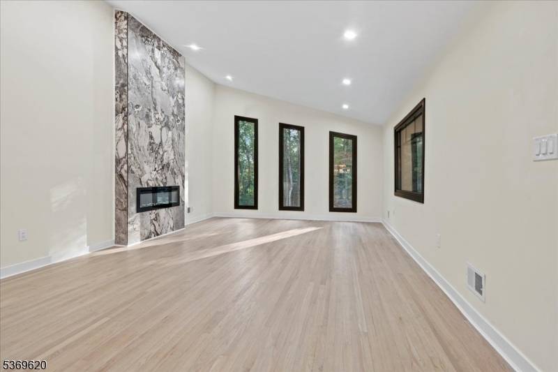 Rockaway Twp., NJ 07866,17 Longview Dr
