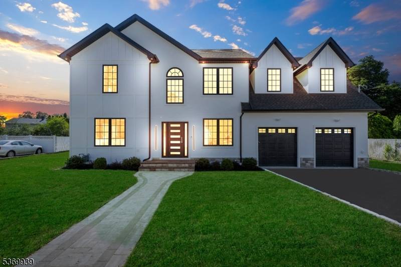 Totowa Boro, NJ 07512,12 Thistle Ct