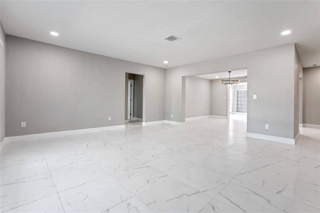 Pompano Beach, FL 33060,461 SE 3rd Ave