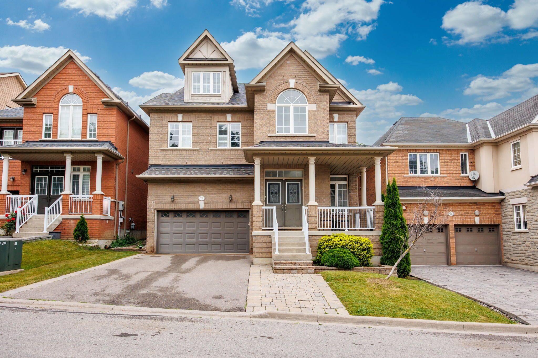 Vaughan, ON L4J 8Y6,26 Chopin BLVD