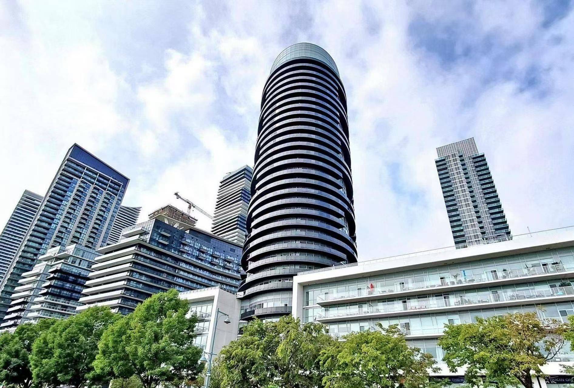 Toronto W06, ON M8V 0A3,80 Marine Parade DR #806