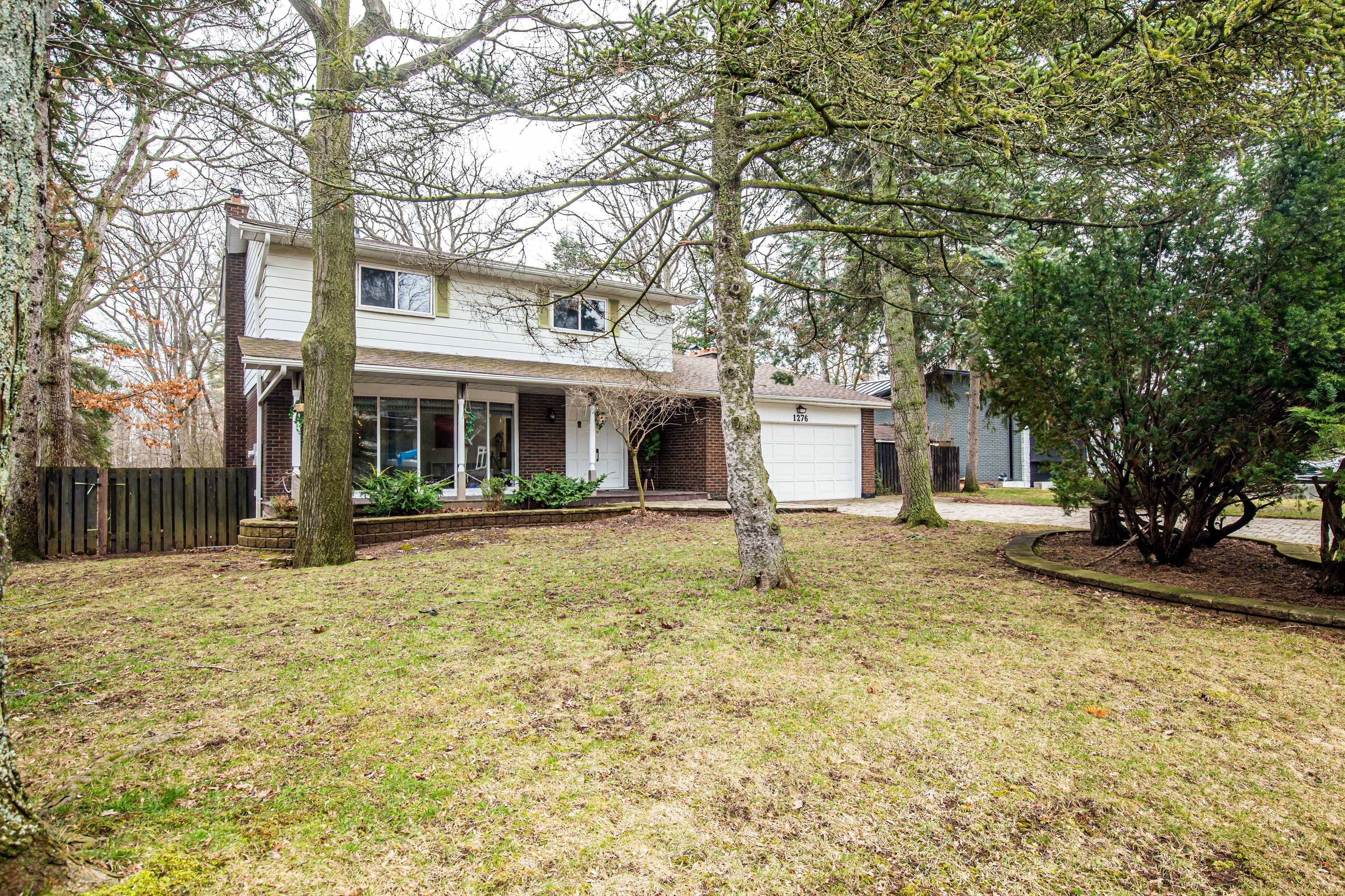 Oakville, ON L6H 2C7,1276 HILLVIEW CRES