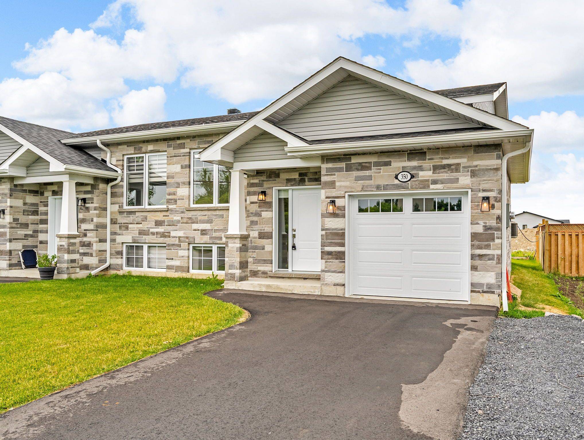 Cornwall, ON K6H 5R6,350 Tollgate RD E