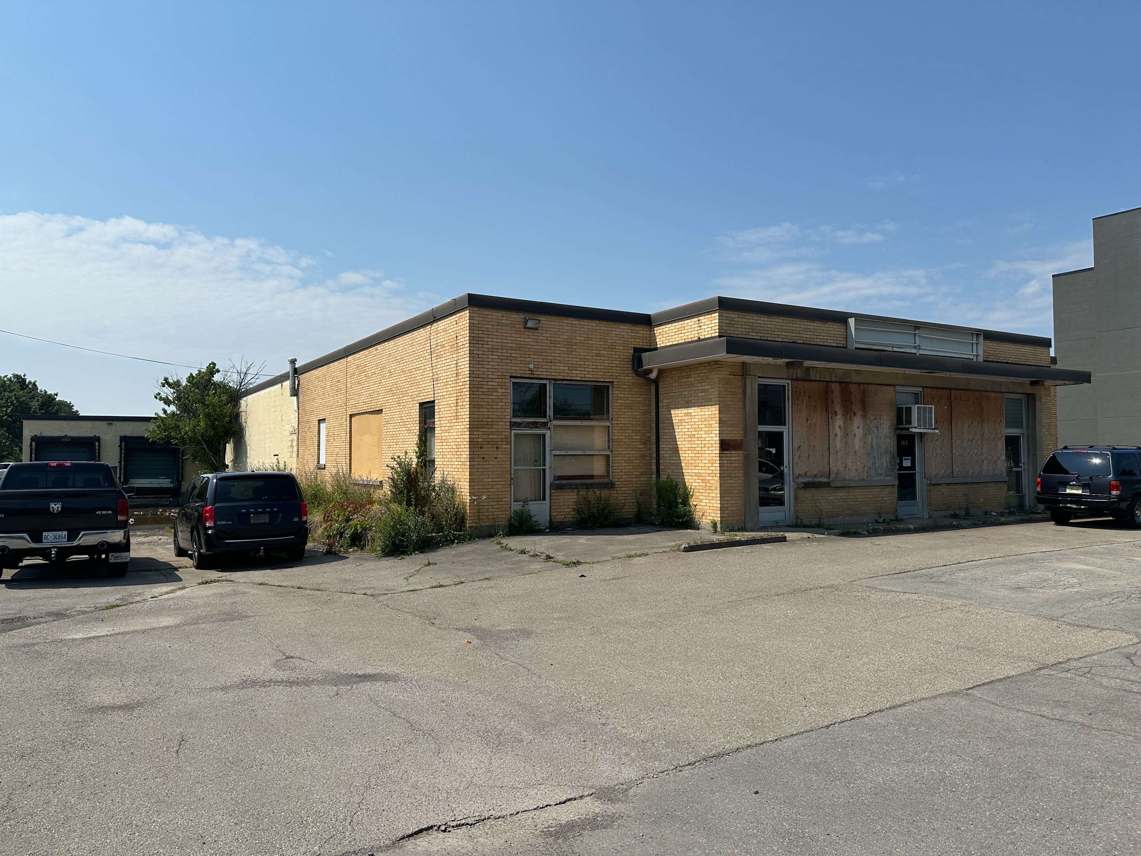 163 Hagar ST, Welland, ON L3B 5V9