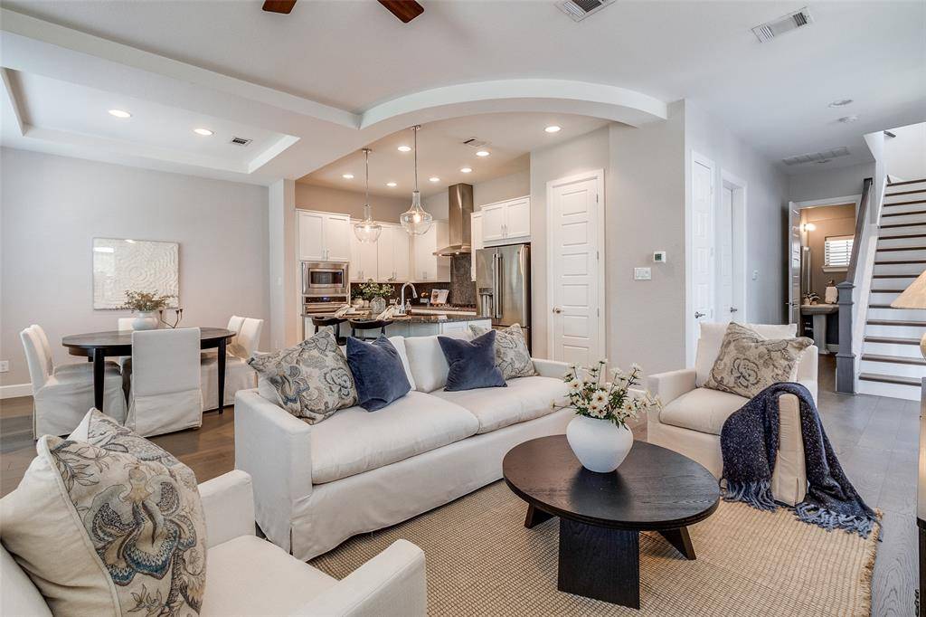 Dallas, TX 75212,1163 Manacor Lane