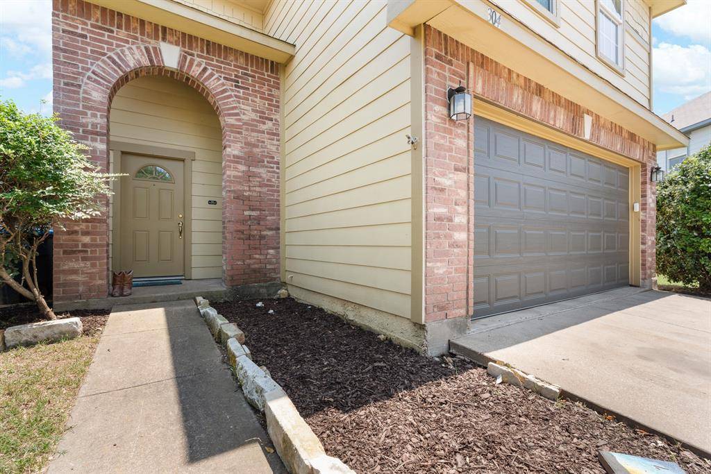 Fort Worth, TX 76140,304 Crescent Ridge Drive