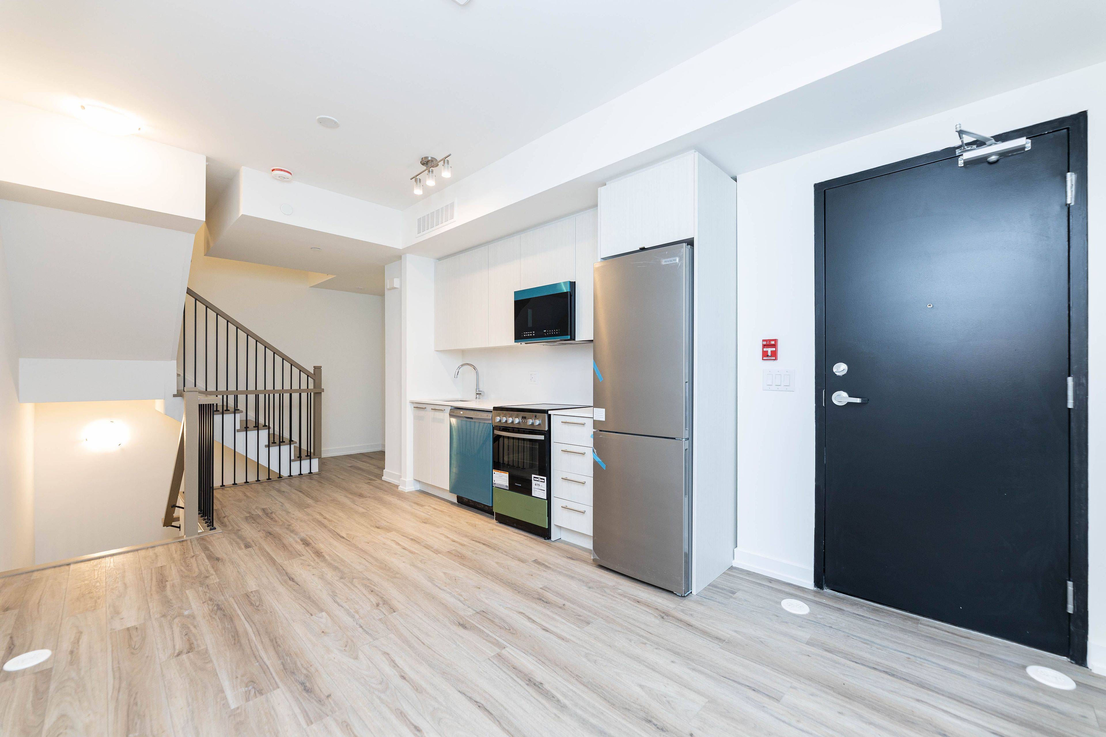 Toronto C06, ON M3H 2T1,851 Sheppard AVE W #TH17