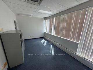 Toronto C06, ON M3H 5Z3,3910 Bathurst ST #201