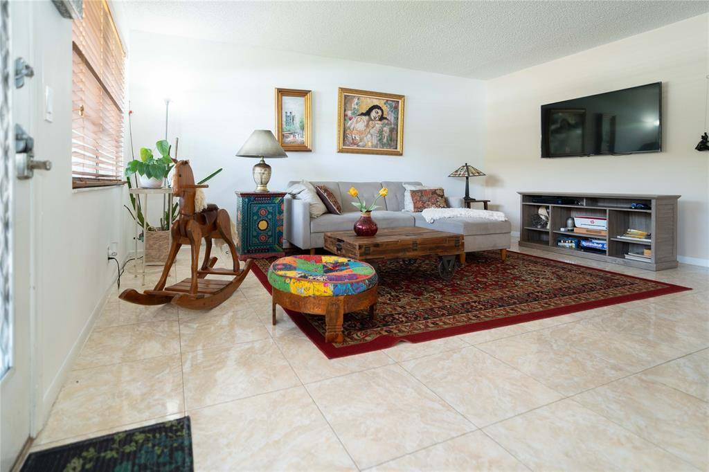 Pembroke Pines, FL 33027,13250 SW 7 Court #105L