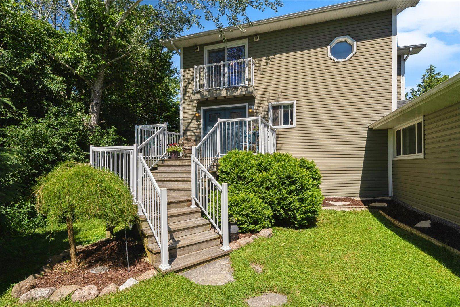 Georgina, ON L4P 3E9,623 Varney RD