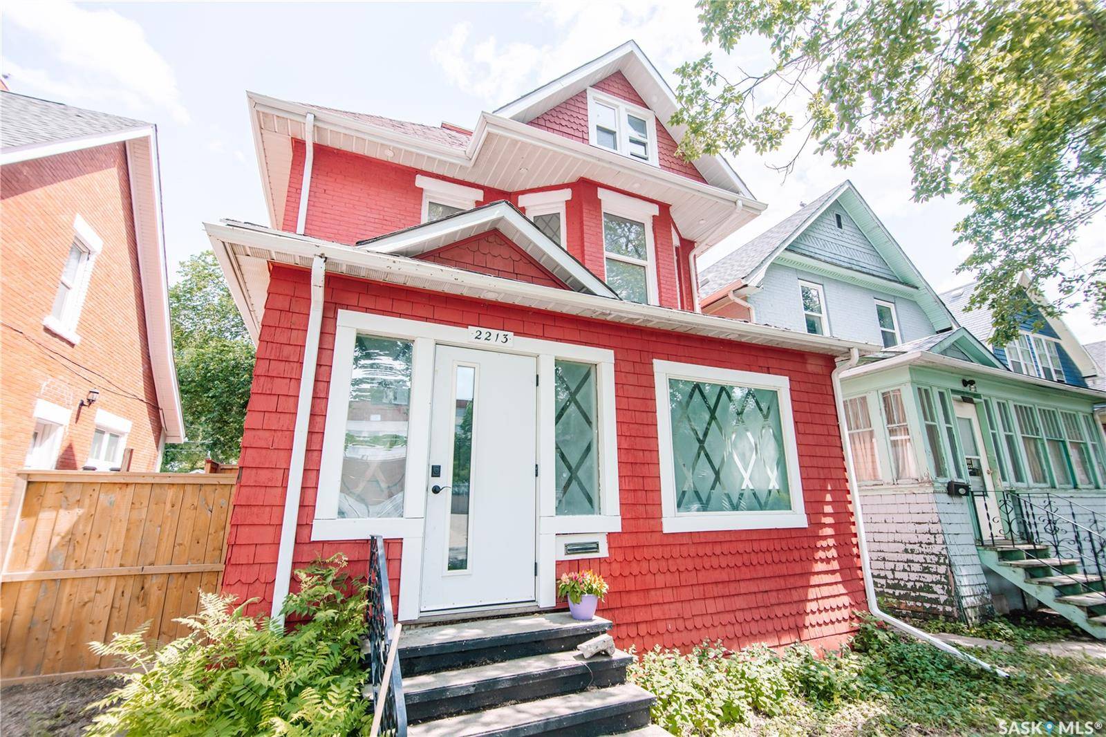 Regina, SK S4P 1N5,2213 Toronto STREET