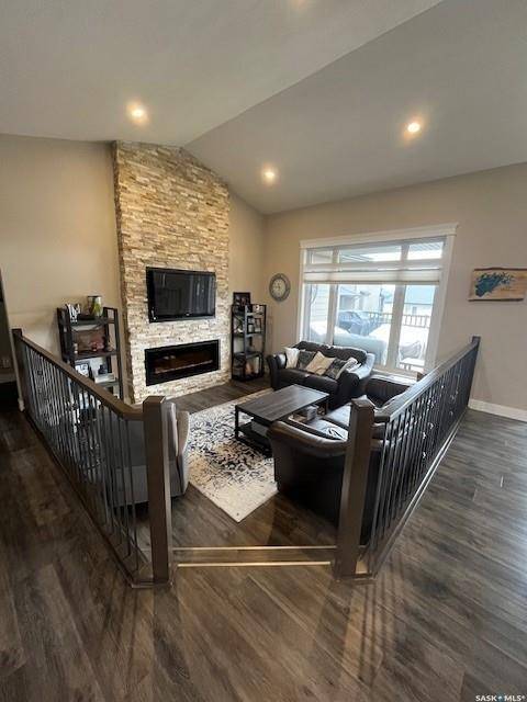 Prince Albert, SK S6X 0B3,28 Smiley DRIVE