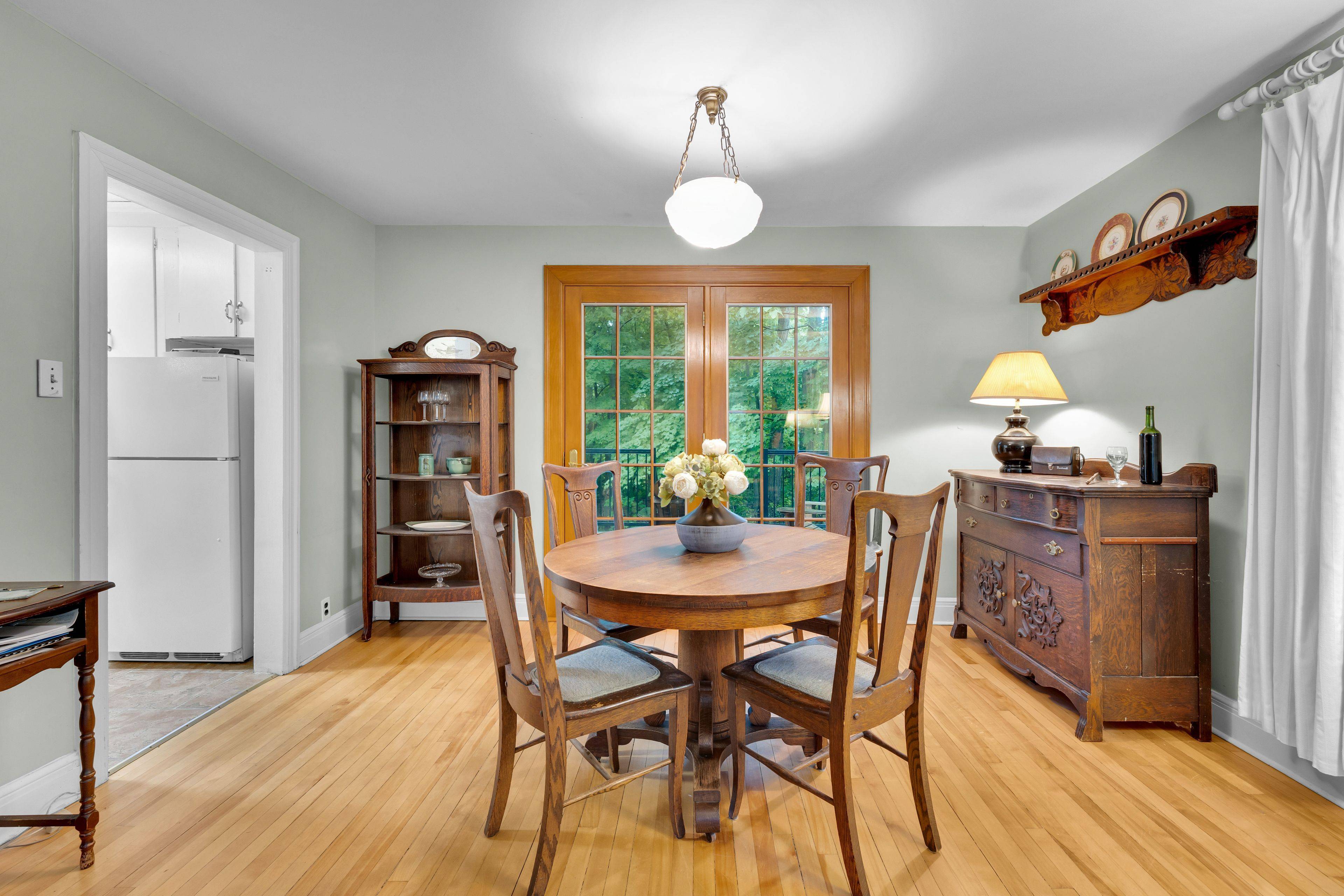 Dows Lake - Civic Hospital And Area, ON K1Y 1Z9,249 Old Irving PL