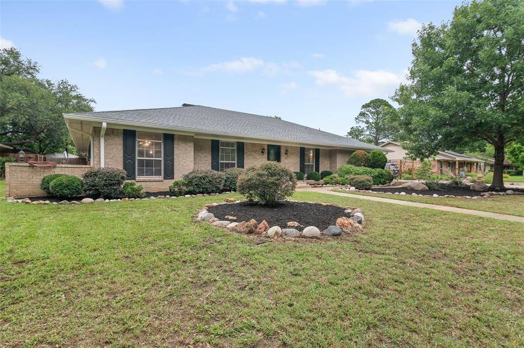 Denton, TX 76201,512 Magnolia