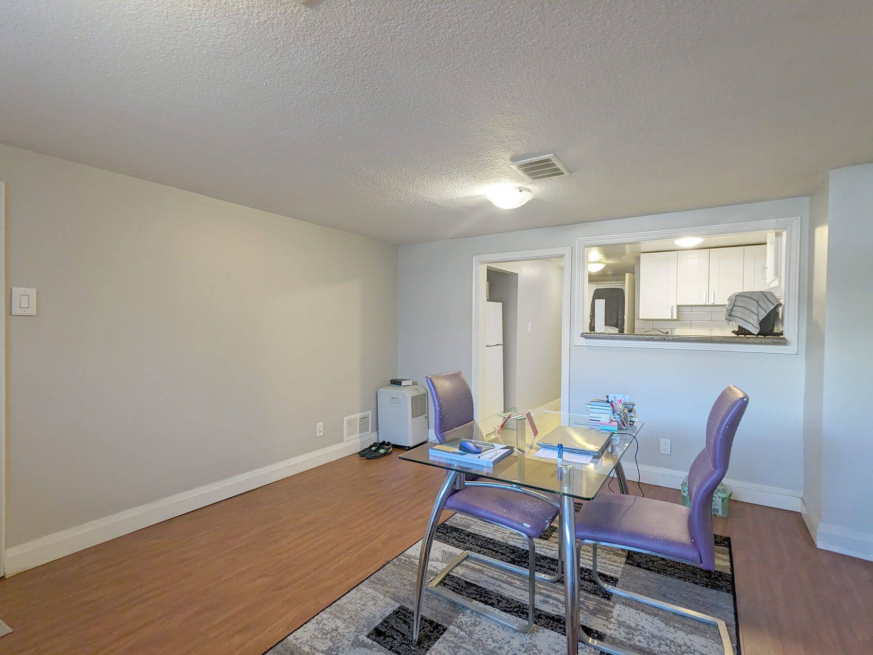 Toronto C03, ON M6C 3Z1,242 Robina AVE #Lower