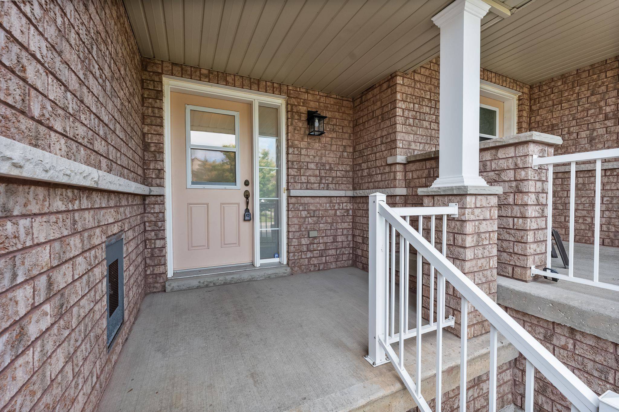 Oshawa, ON L1K 0E8,1087 Ormond DR #54