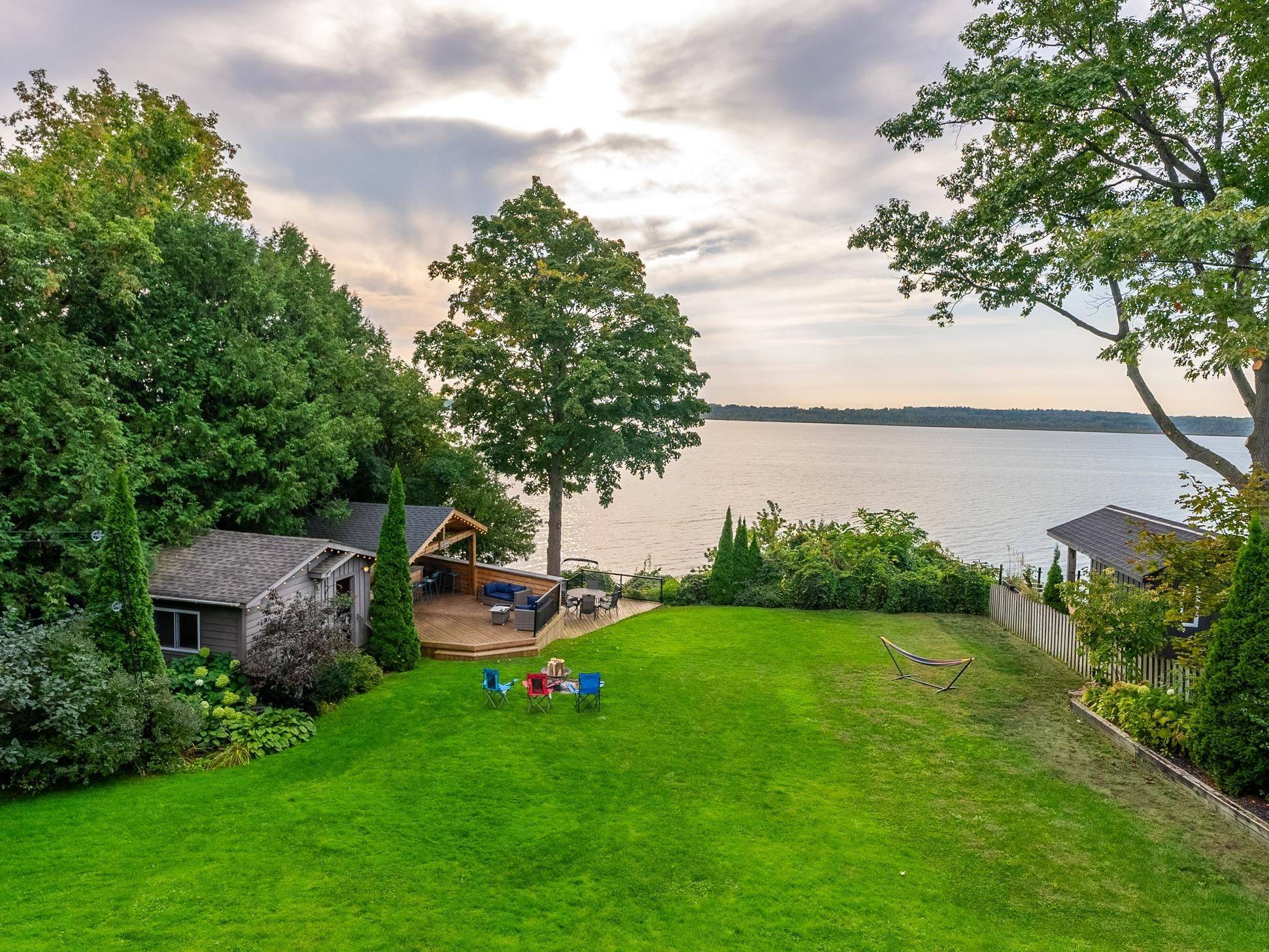 Scugog, ON L9L 1B4,12 Pettet DR