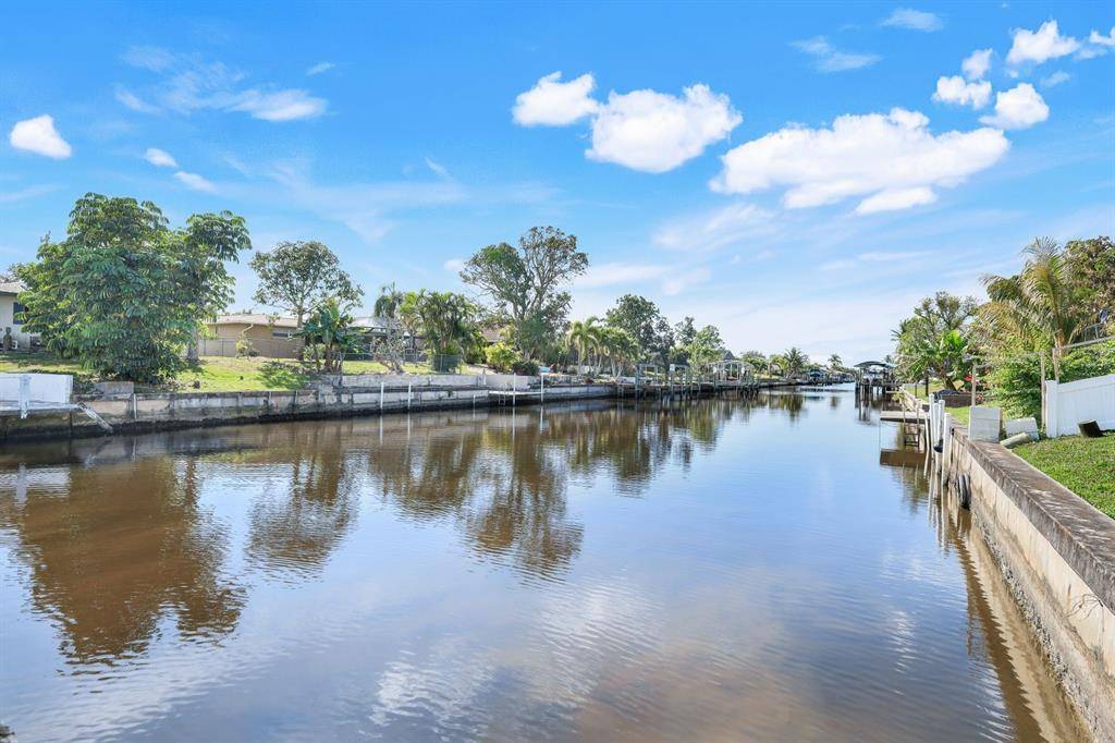 Cape Coral, FL 33990,1438 SE 23rd St