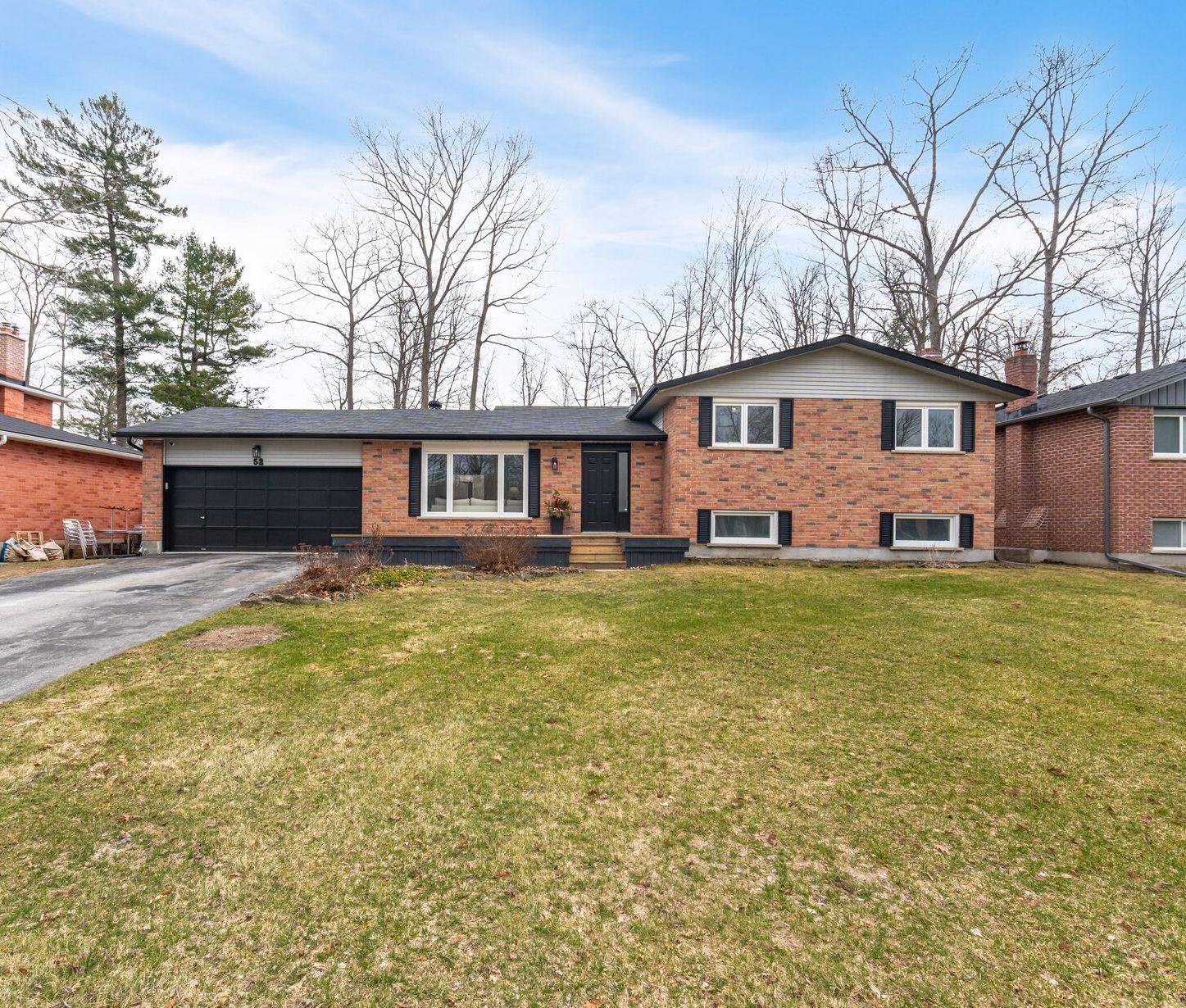 East Gwillimbury, ON L9N 1J9,52 French CRES