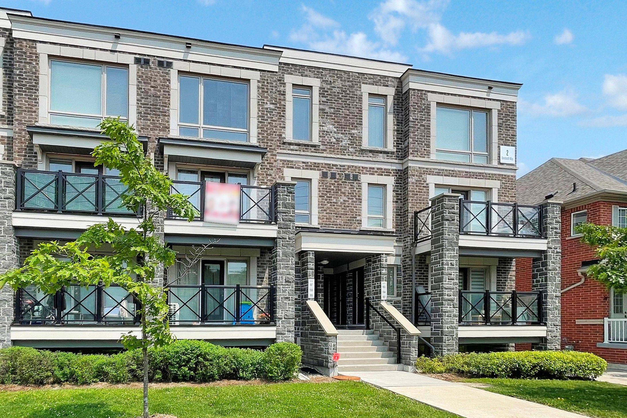 Markham, ON L6B 0A3,2 Dunsheath WAY #107