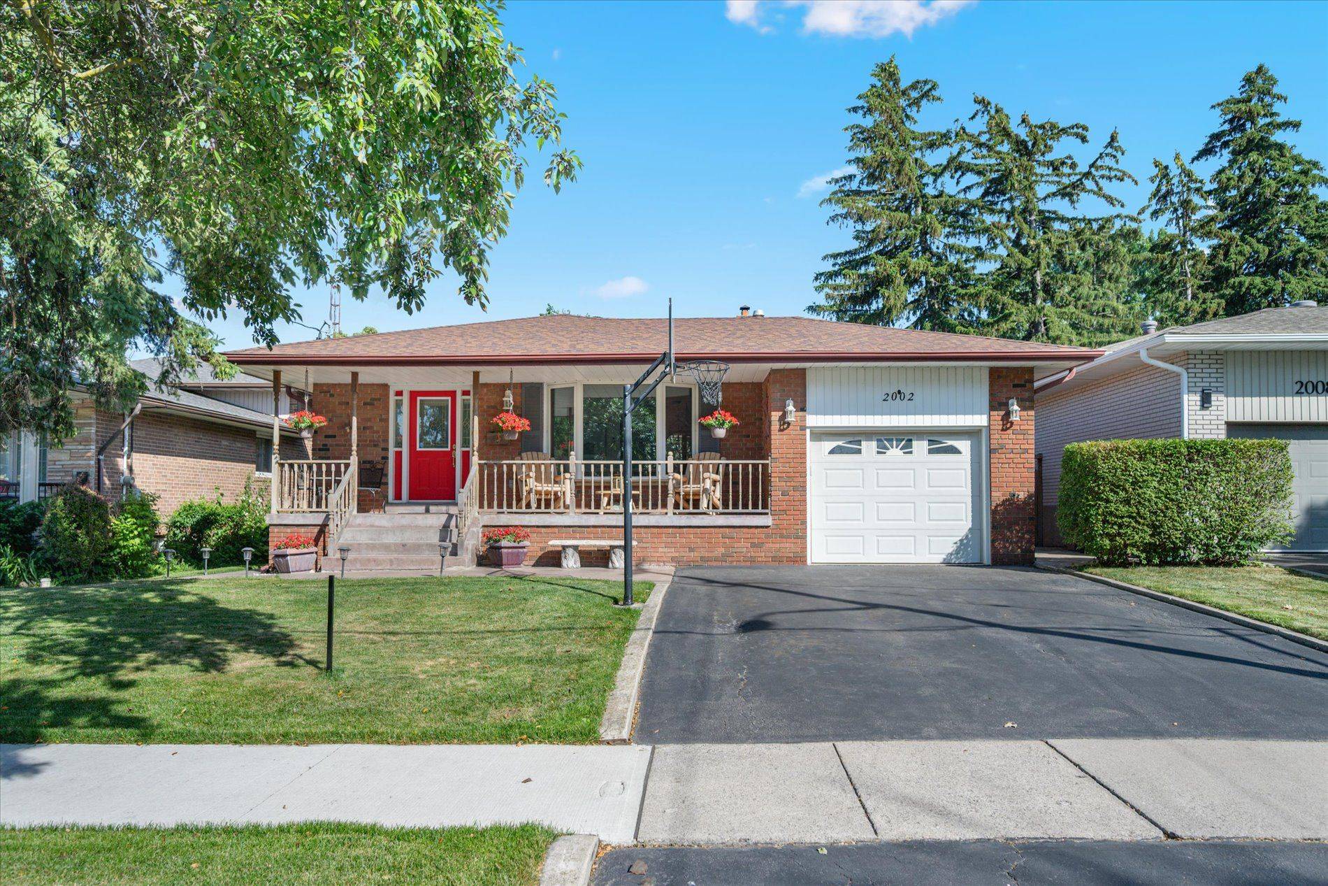 Mississauga, ON L5J 2H2,2002 Ingledale RD