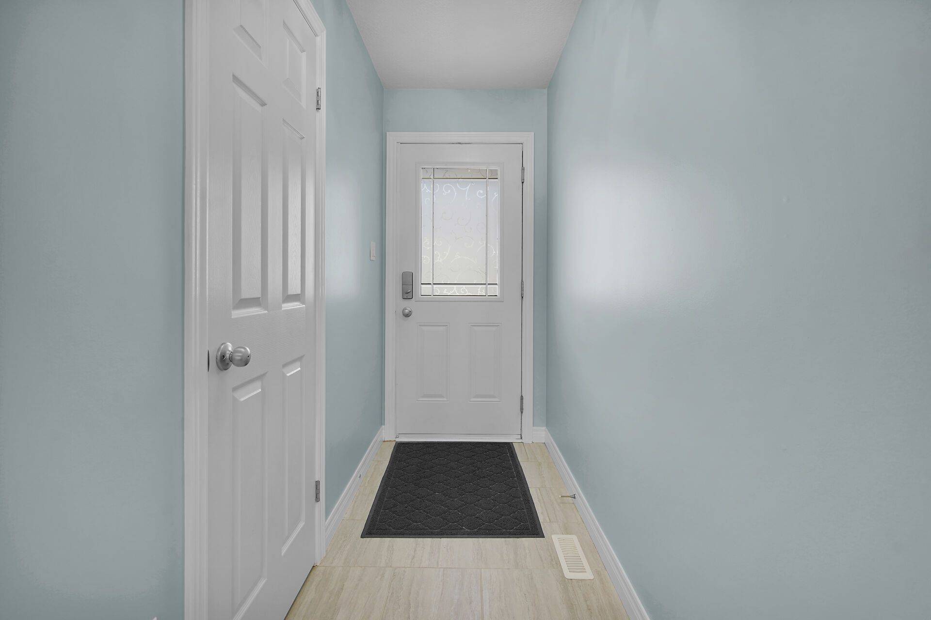 London South, ON N6K 0G5,1220 Riverbend RD #115