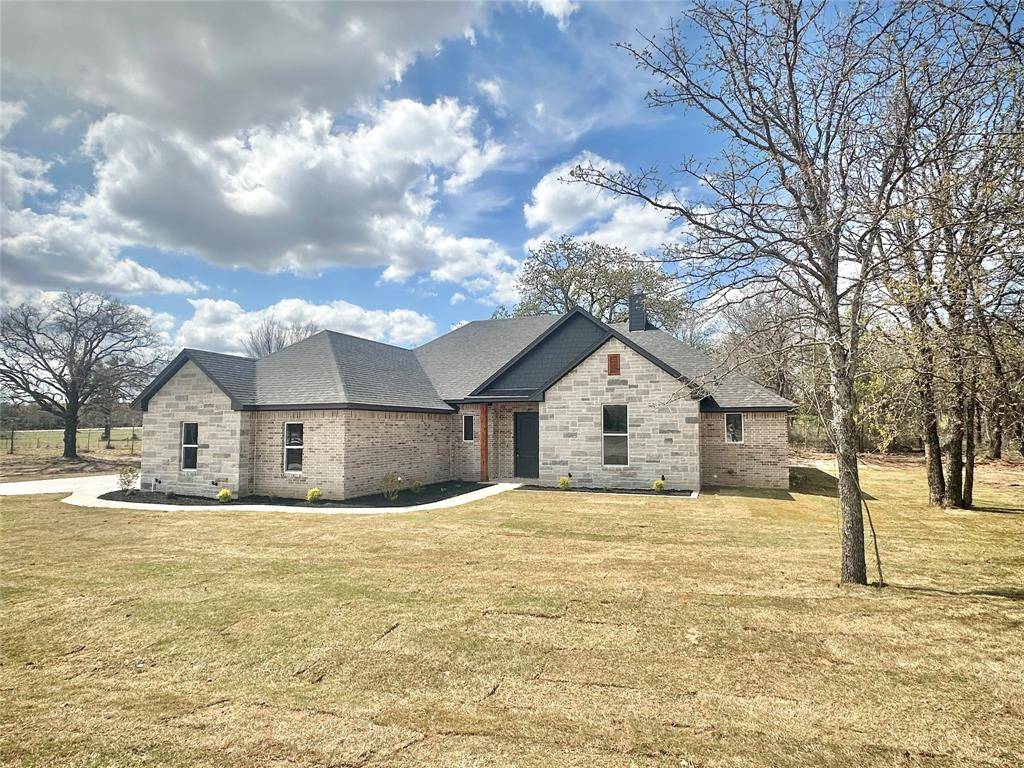 Poolville, TX 76487,105 Villa Court