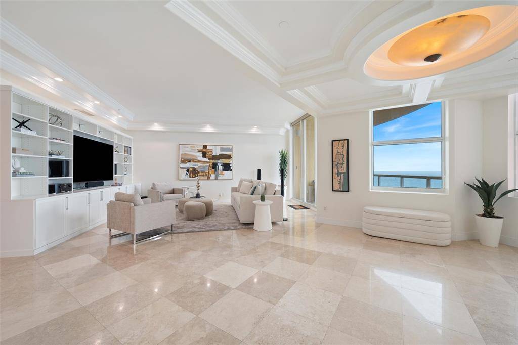 Fort Lauderdale, FL 33305,2100 N Ocean Blvd #20D