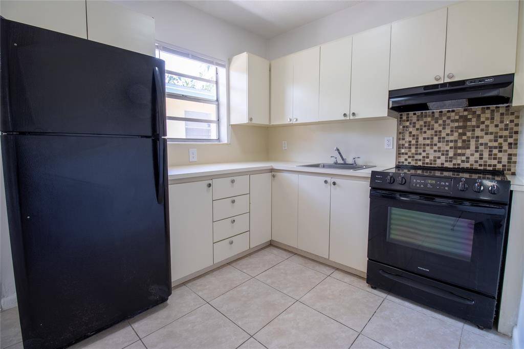 Fort Lauderdale, FL 33312,835 Tequesta Street #6