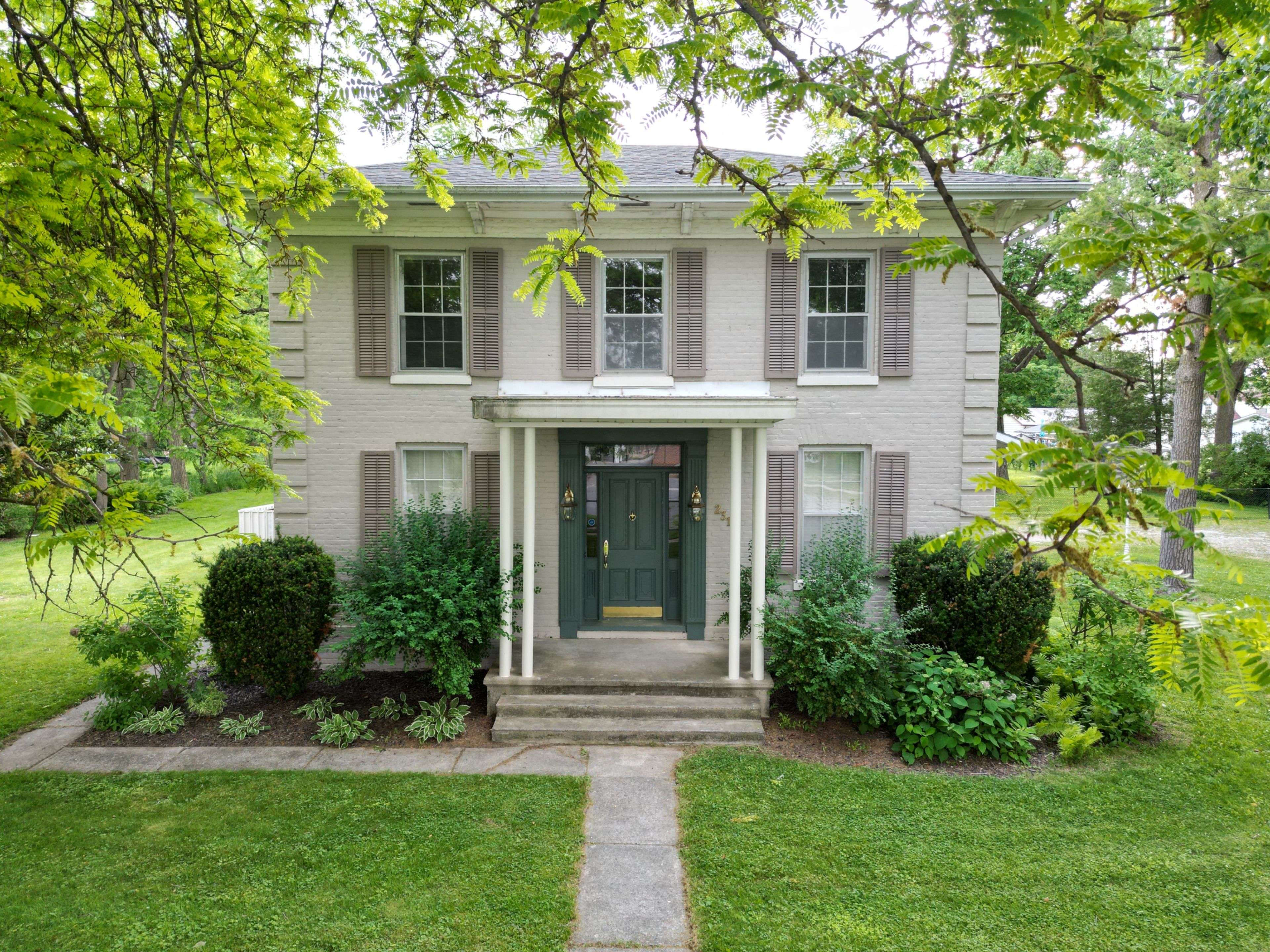 South Huron, ON N0M 1S2,231 William ST