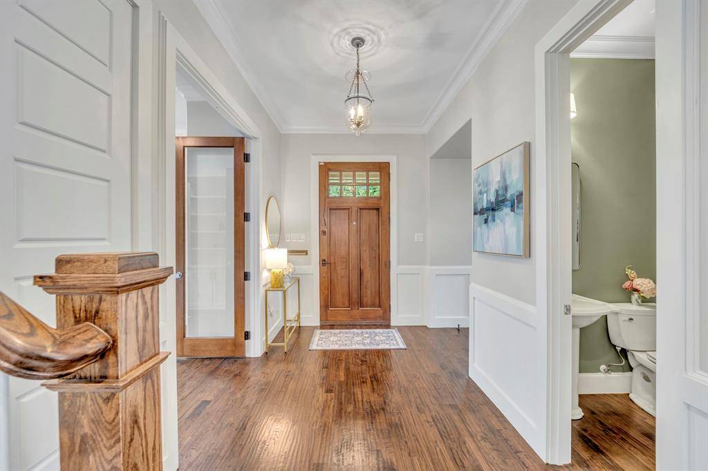 Dallas, TX 75214,6929 Sperry Street