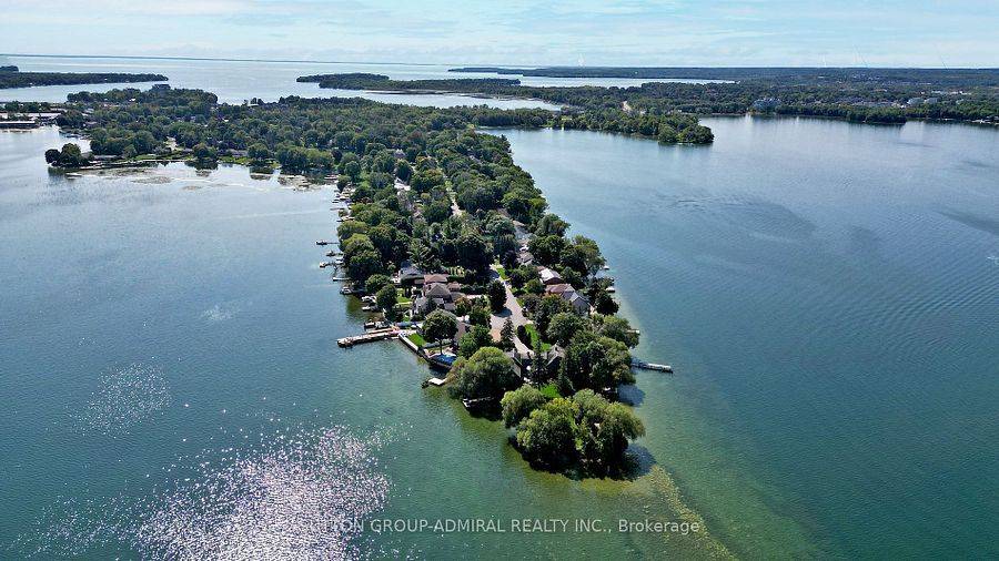 Orillia, ON L3V 6P1,743 Broadview AVE