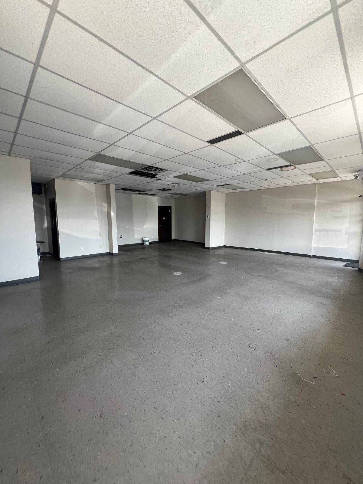 Mississauga, ON L5S 1G4,7111 Fir Tree DR #Unit 2 Front Office Space