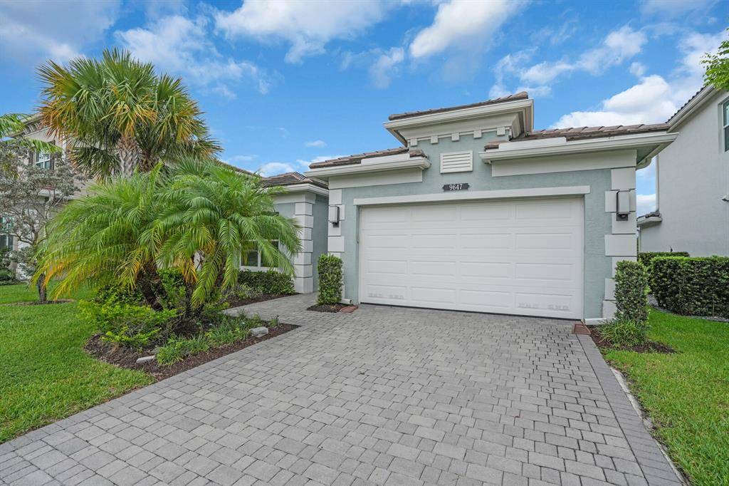 Delray Beach, FL 33446,Address not disclosed