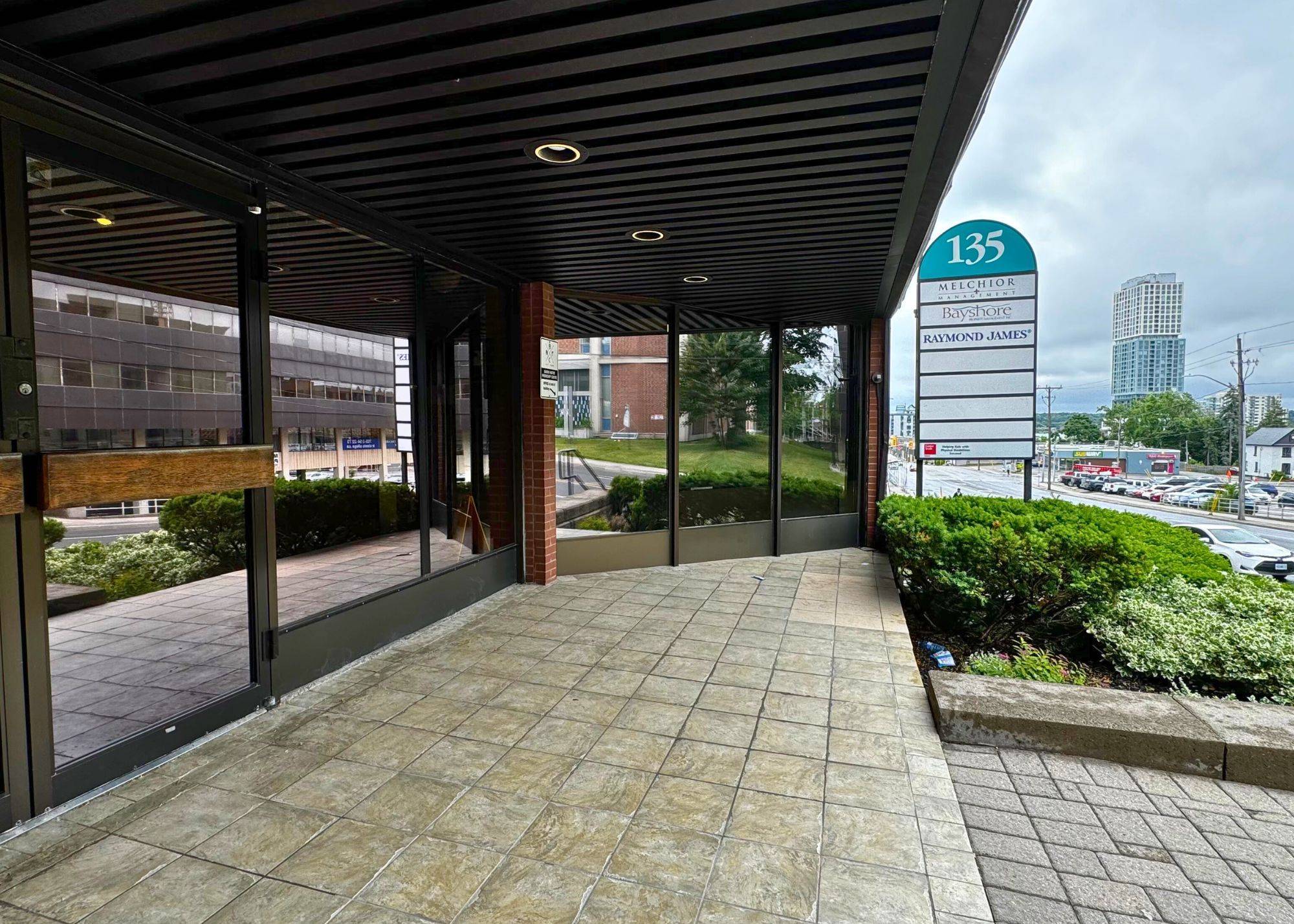 Barrie, ON L4M 3B3,135 Bayfield ST #300B/301