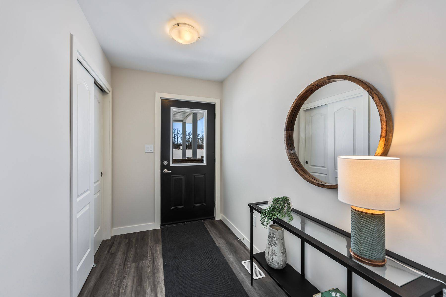 Greater Napanee, ON K7R 3L1,3 Forest CT
