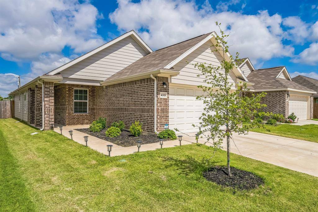 Everman, TX 76140,433 Woodhouse Way