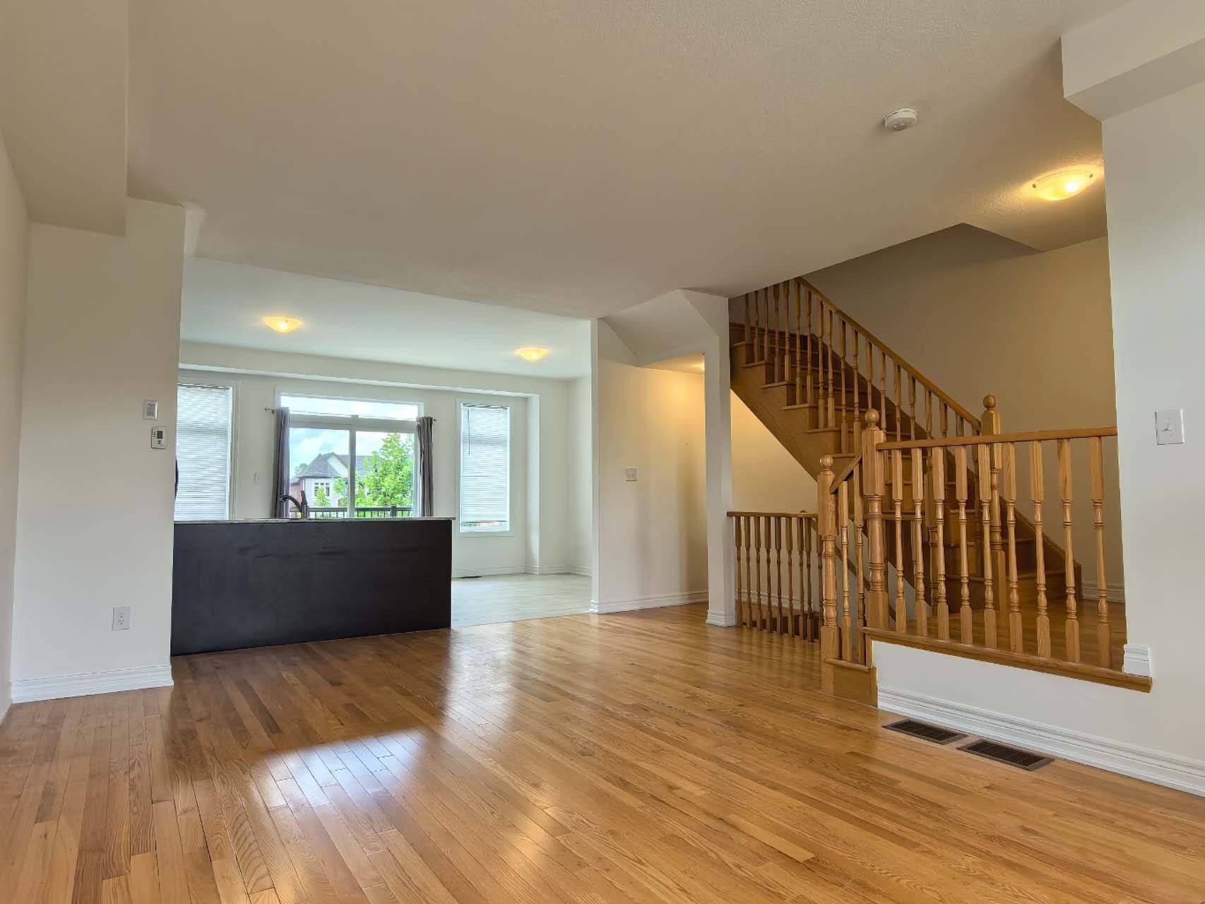 Richmond Hill, ON L4E 1H3,280 King RD